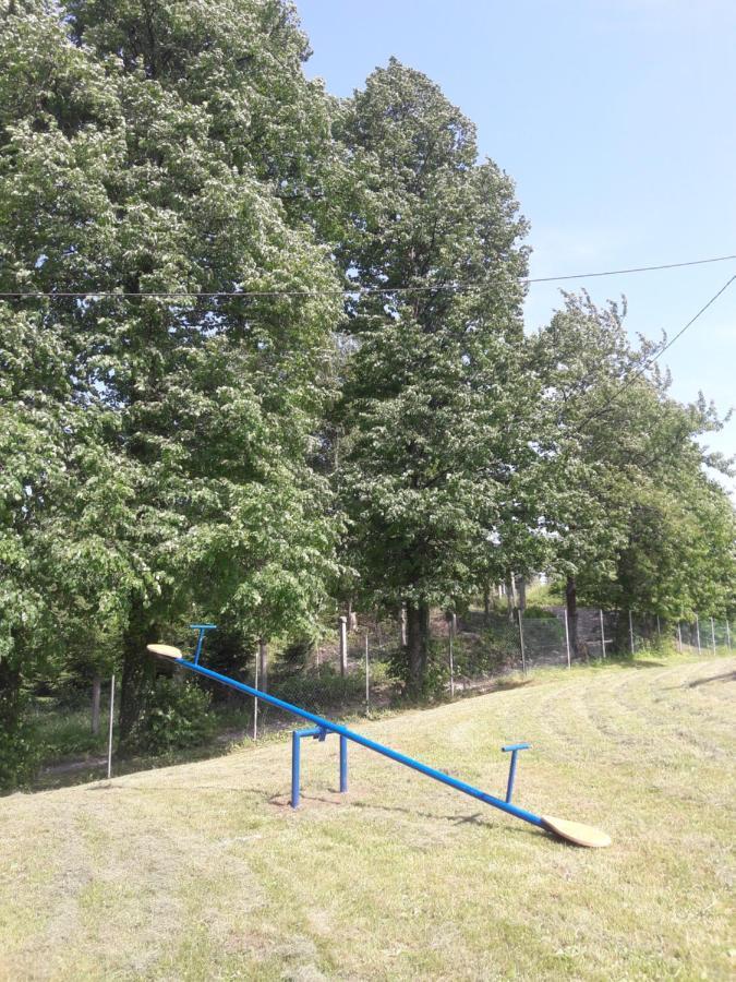 オグリン Kuca Za Odmor Anamarijaヴィラ エクステリア 写真
